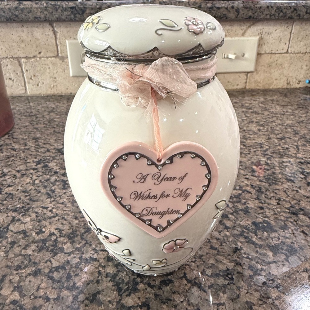 Sankyo A Year of Wishes for My Daughter Musical Wish Jar Ceramic Floral Heart